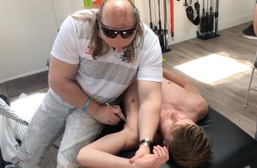 De kunst van richting, druk en timing bij IASTM 